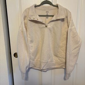 Sonoma Pullover Sweatshirt with Quilt Detailing